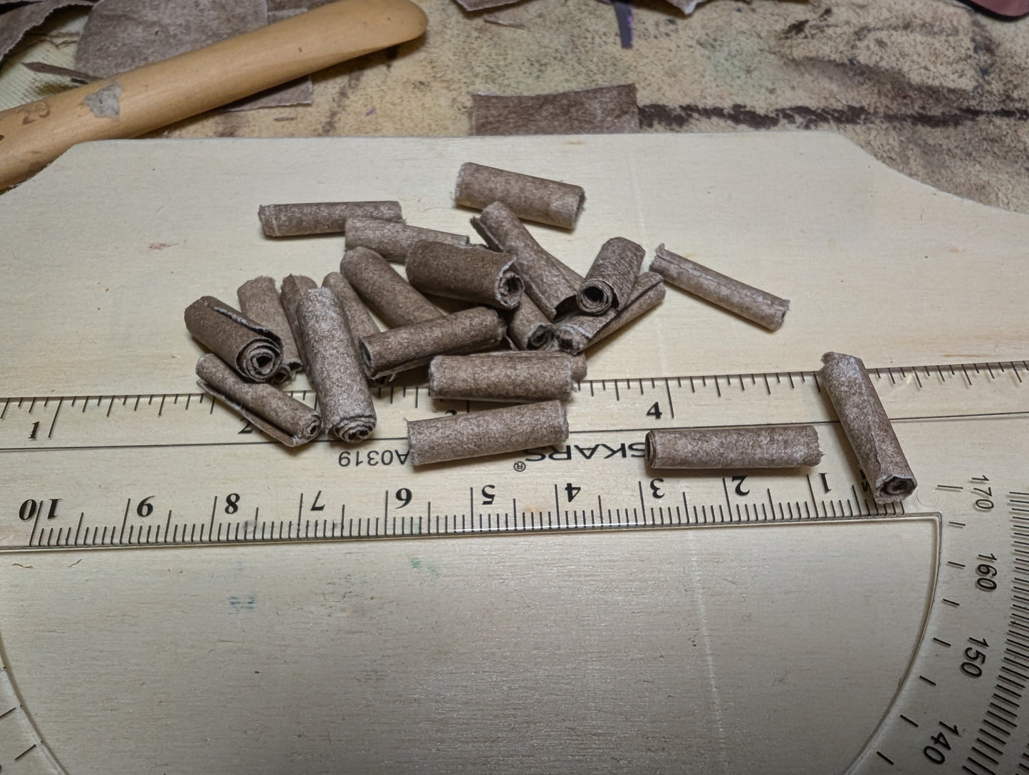 1:24 scale - Aged Scrolls